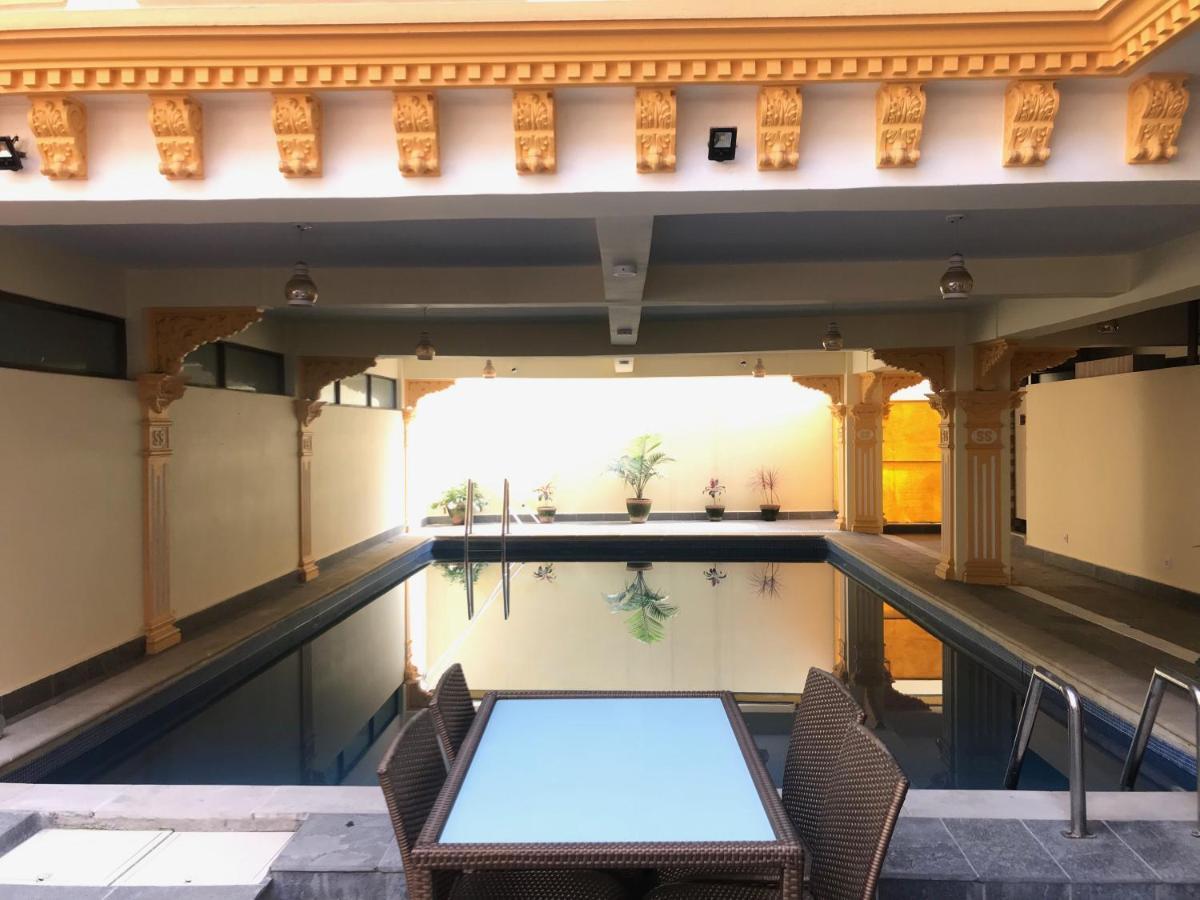 Hotel Lotus Gems Катманду Екстер'єр фото